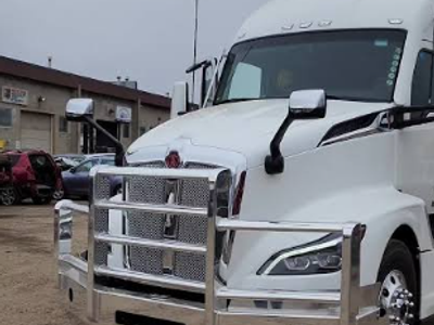 Used Herd Stainless Steel Bumper – 2017 Kenworth T680