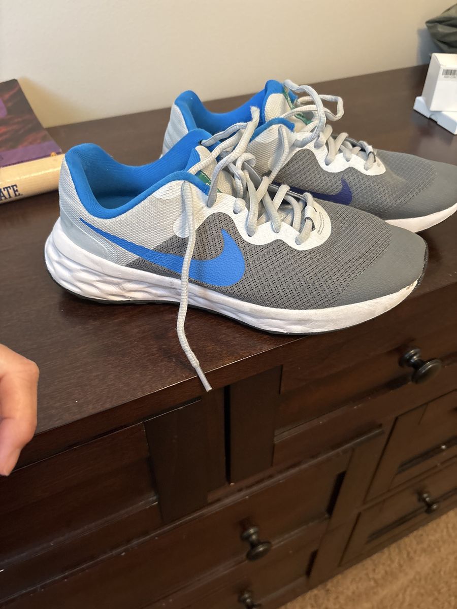 Nike REVOLUTION 6 Road shoe size 6.5