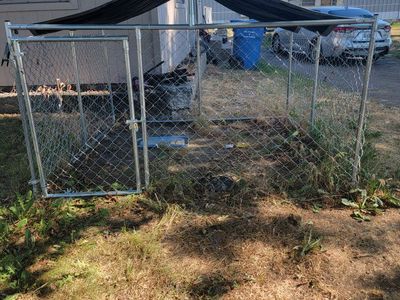 Large Outdoor Dog Kennel with Shade Cover - Durable Chain Link Pet Enclosure