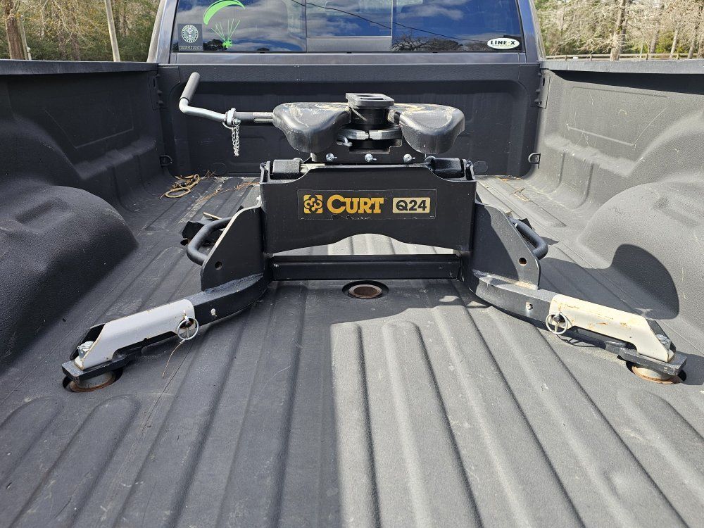 5th Wheel Trailer Hitch for Ram Towing Prep Packag