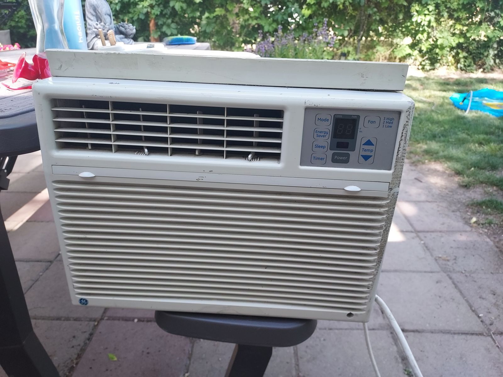 GE Room Air Conditioner -6000 BTU -Model ASH06LKS1 -Works well!