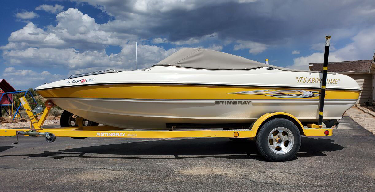 2008 Stingray 185 LX Bowrider – Excellent Condition -- Only 400 Hours