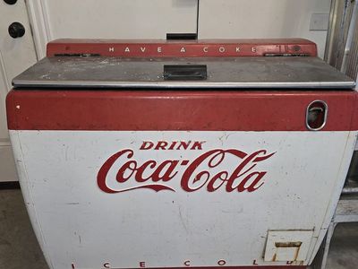 Old Coca-cola Cooler