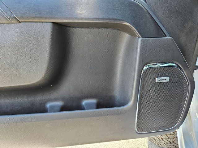 Main image 12