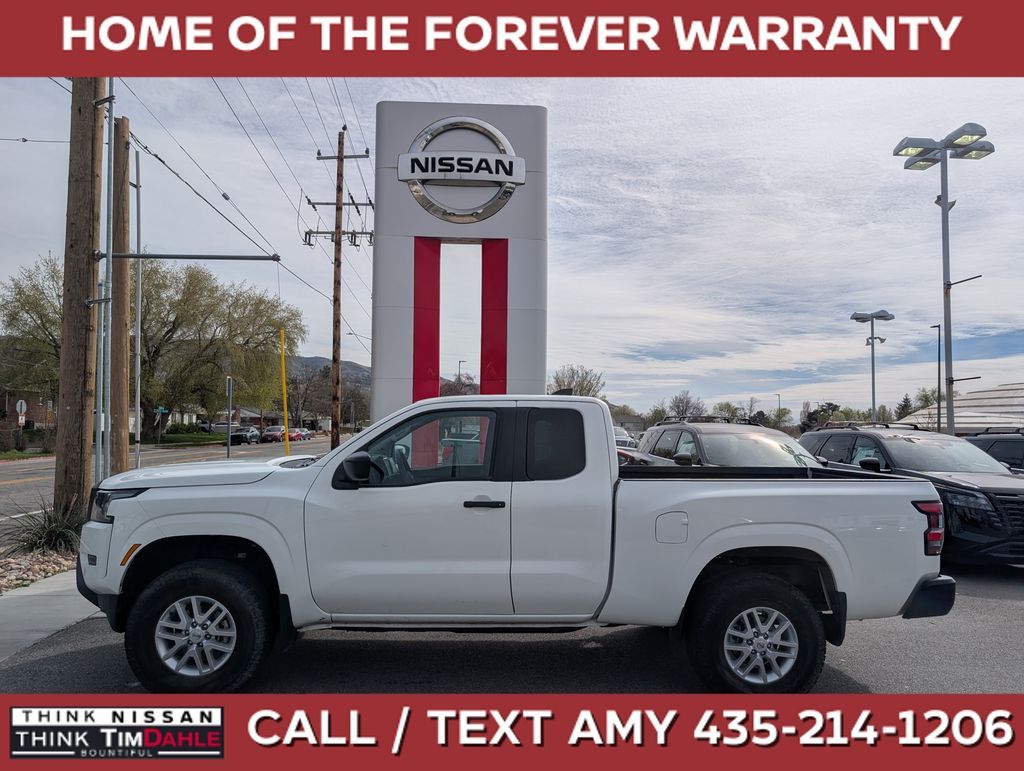 2022 Nissan Frontier S