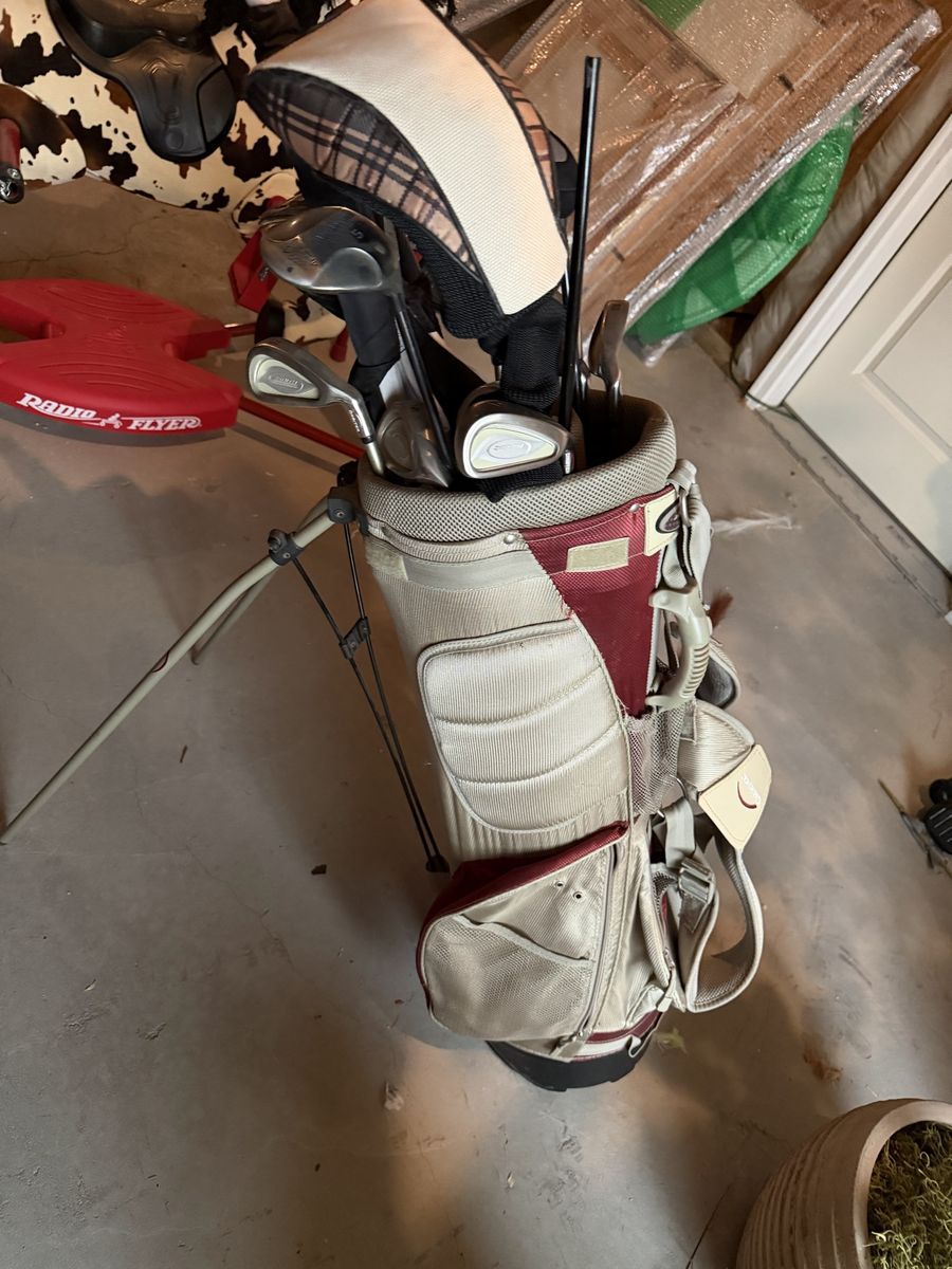 Golf Club Bag with Full Set of Clubs - Stand Bag Design