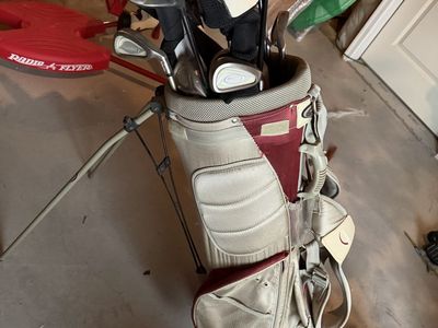 Golf Club Bag with Full Set of Clubs - Stand Bag Design