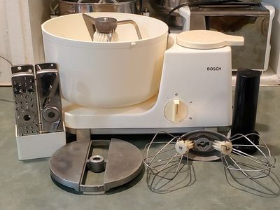 Universal Bosch Mixer with Attachments WORKS!