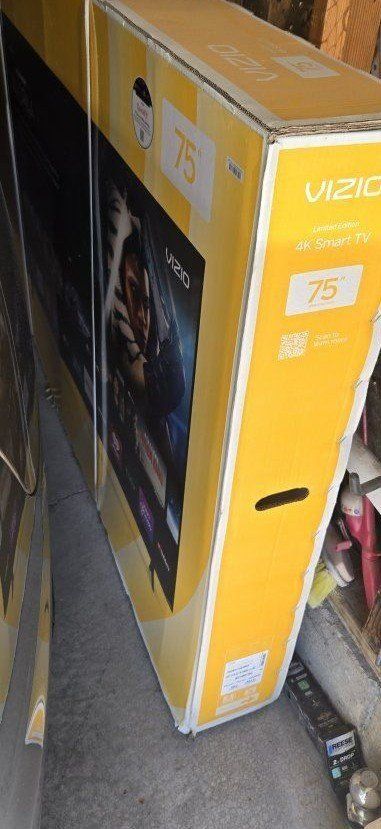 Brand new Tv Smart Vizio 75 Inch