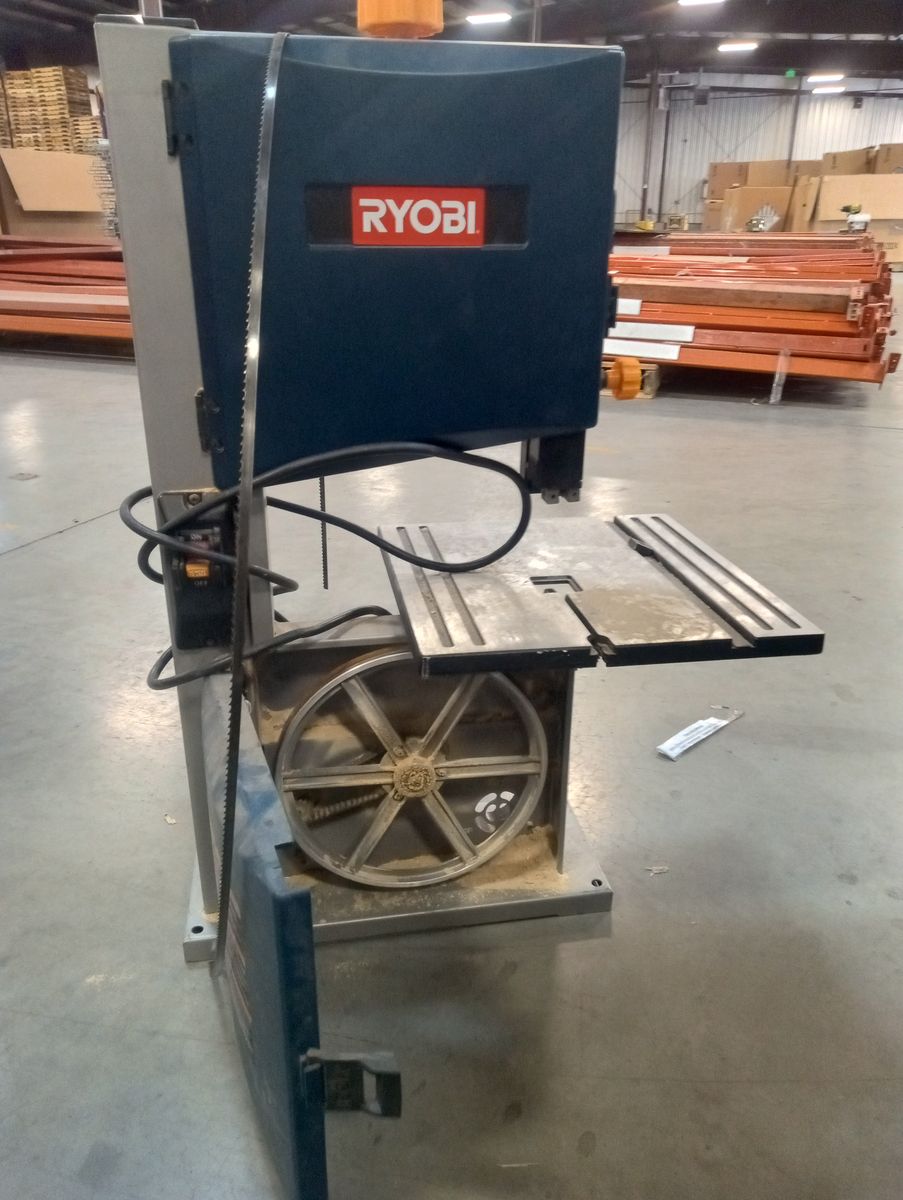 Ryobi BS904 9-inch (228mm) Band Saw - 2500 FPM, 120V - Great for Woodworking