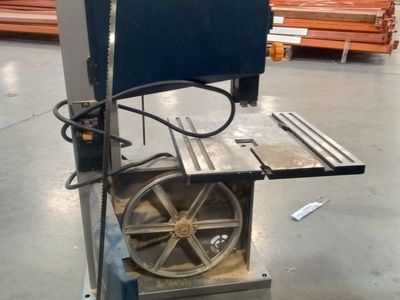 Ryobi BS904 9-inch (228mm) Band Saw - 2500 FPM, 120V - Great for Woodworking