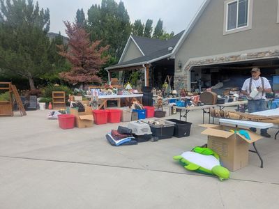 Payson 7/18! Massive Garage Sale - Furniture, Clothing, Electronics, Home Goods & More ! plus brand new shoes galore!