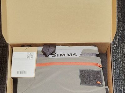 New (2025) Simms Freestone Stockingfoot Waders—Size XL—Color Smoke