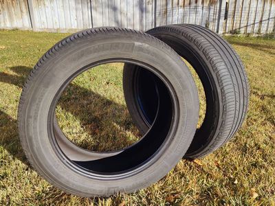 Pair of Michelin Premier 215/55R17 Tires