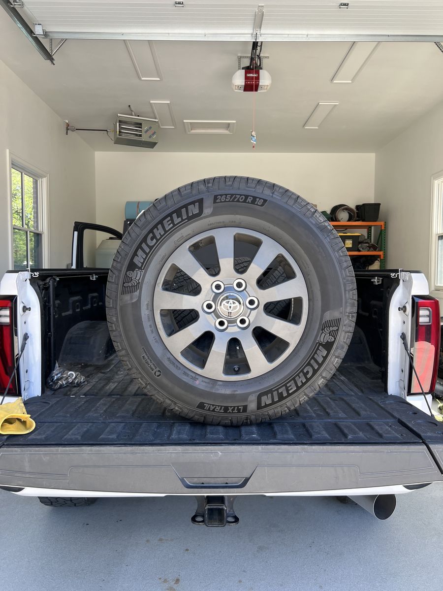 2024 Toyota Land Cruiser OEM 18” Wheels & Michelin Tires – Like New Takeoffs