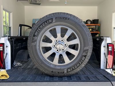 2024 Toyota Land Cruiser OEM 18” Wheels & Michelin Tires – Like New Takeoffs