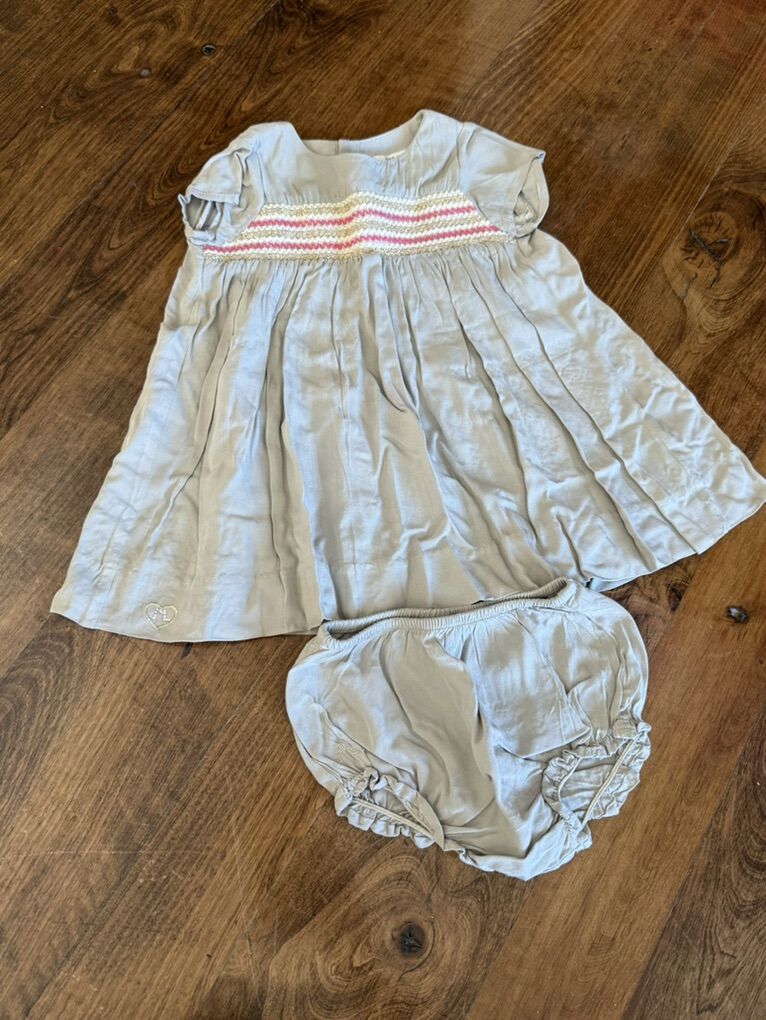 Chateau de sable gray dress set size 6 months set