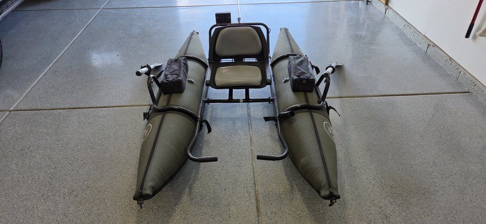 Personal Pontoon Craft w/ Oars