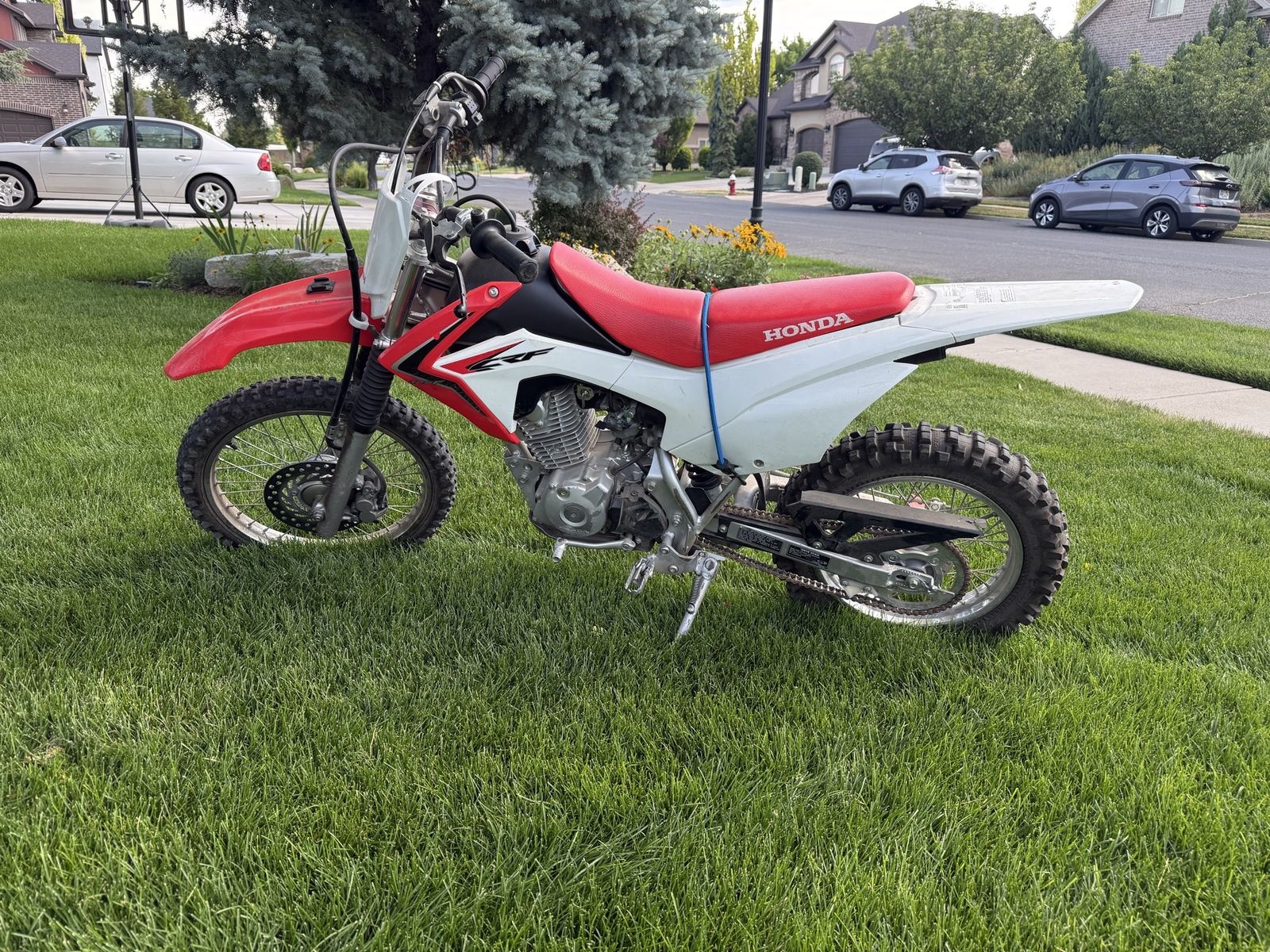 CRF 125 small wheel