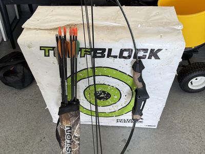 Kids Mossy Oak Bow, arrows and Target