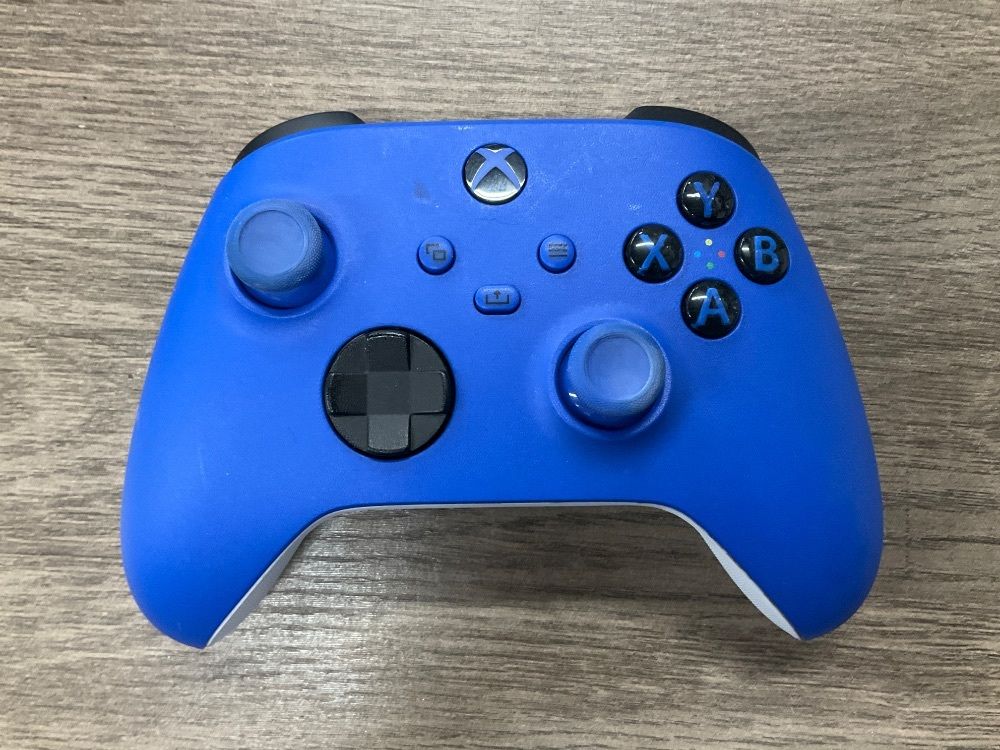 MICROSOFT XBOX SERIES X CONTROLLER