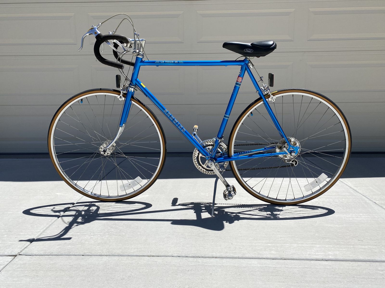 1979 Vintage Schwinn Le Tour IV - 10-Speed Road Bike (Large 23" Frame)