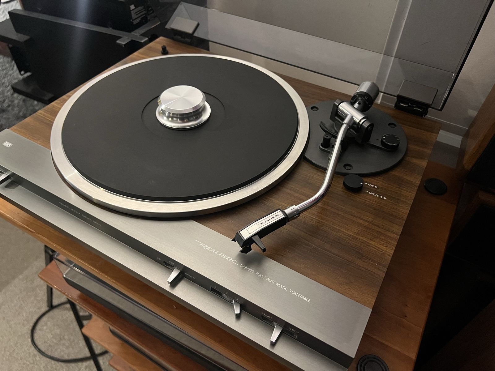 Realistic LAB 500 (Flagship) Mint Turntable