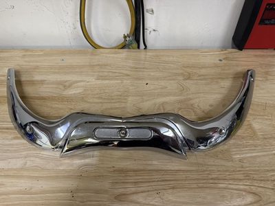 14- Roadglide Windshield Trim