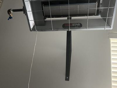 Heatstar by Enerco F125545 H25L Liquid Propane Radiant Overhead Garage Heater - Barely Used