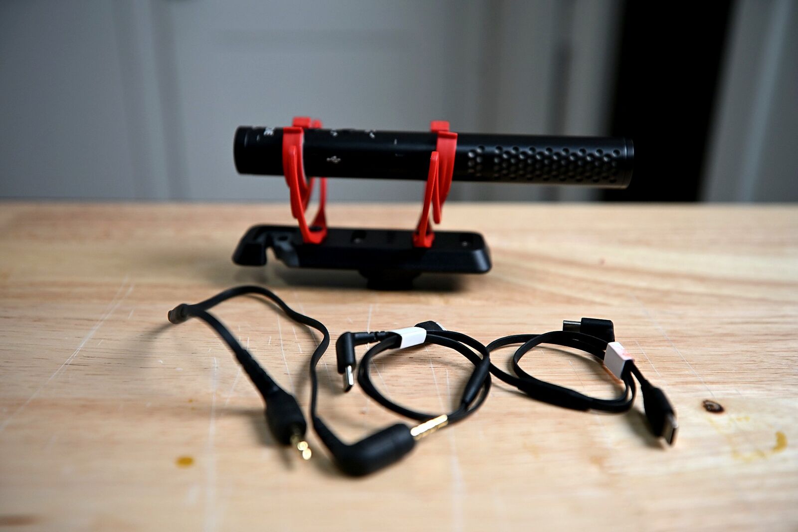 RØDE VideoMic NTG Directional Shotgun Microphone – On-Camera & USB-C