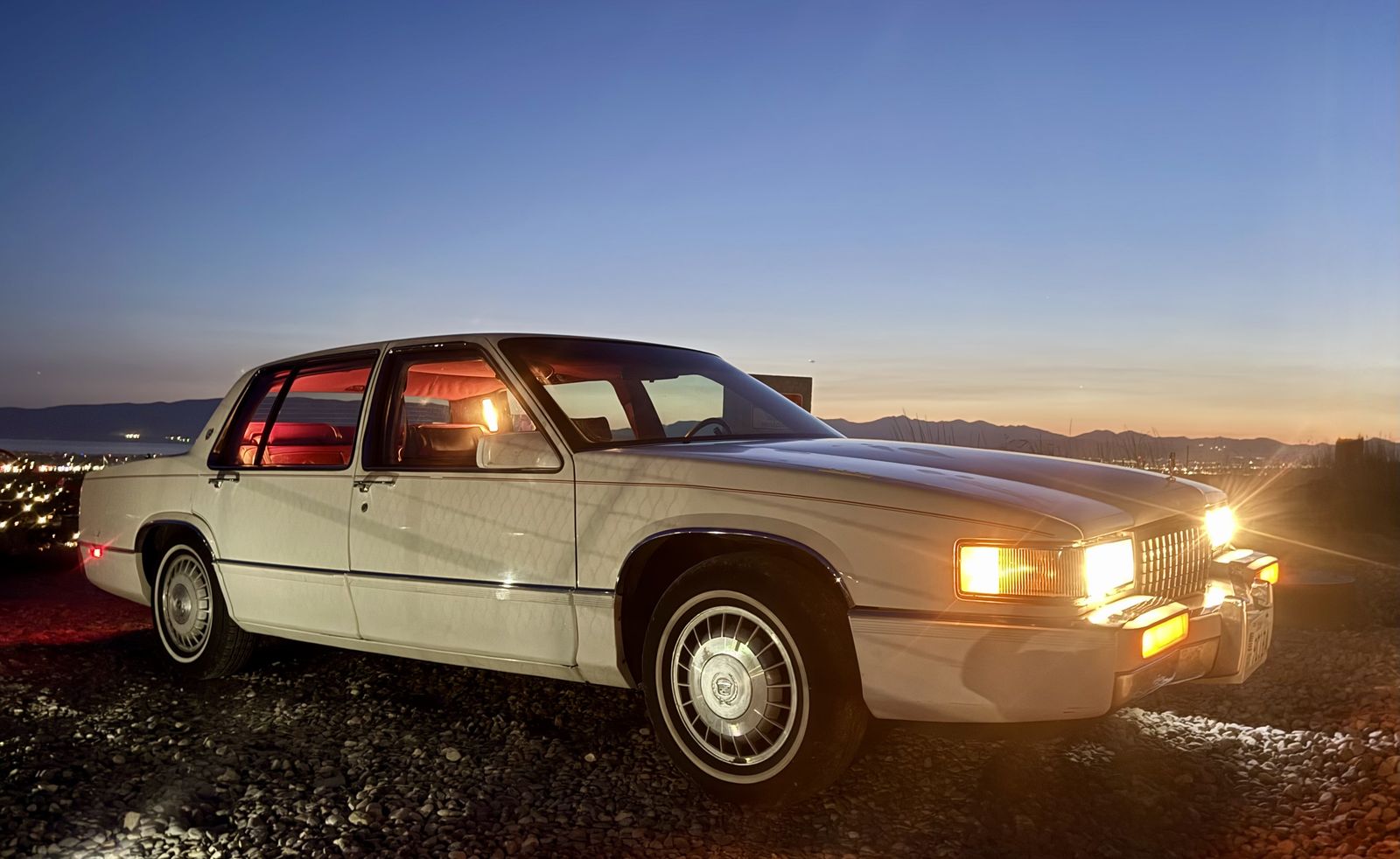 1989 CADILLAC DEVILLE Base