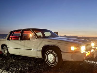 1989 CADILLAC DEVILLE Base
