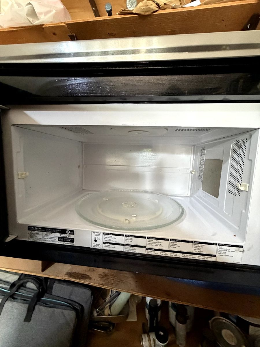 Main image 6