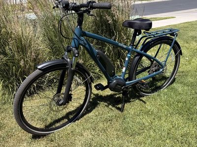 Green size M electric bike great condition