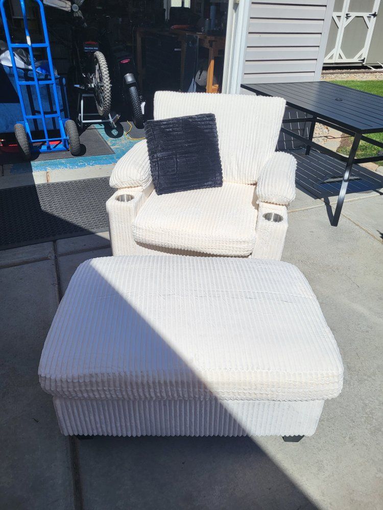 Oversized Plush Fabric Chair w/Ottoman & Pillow** Beige