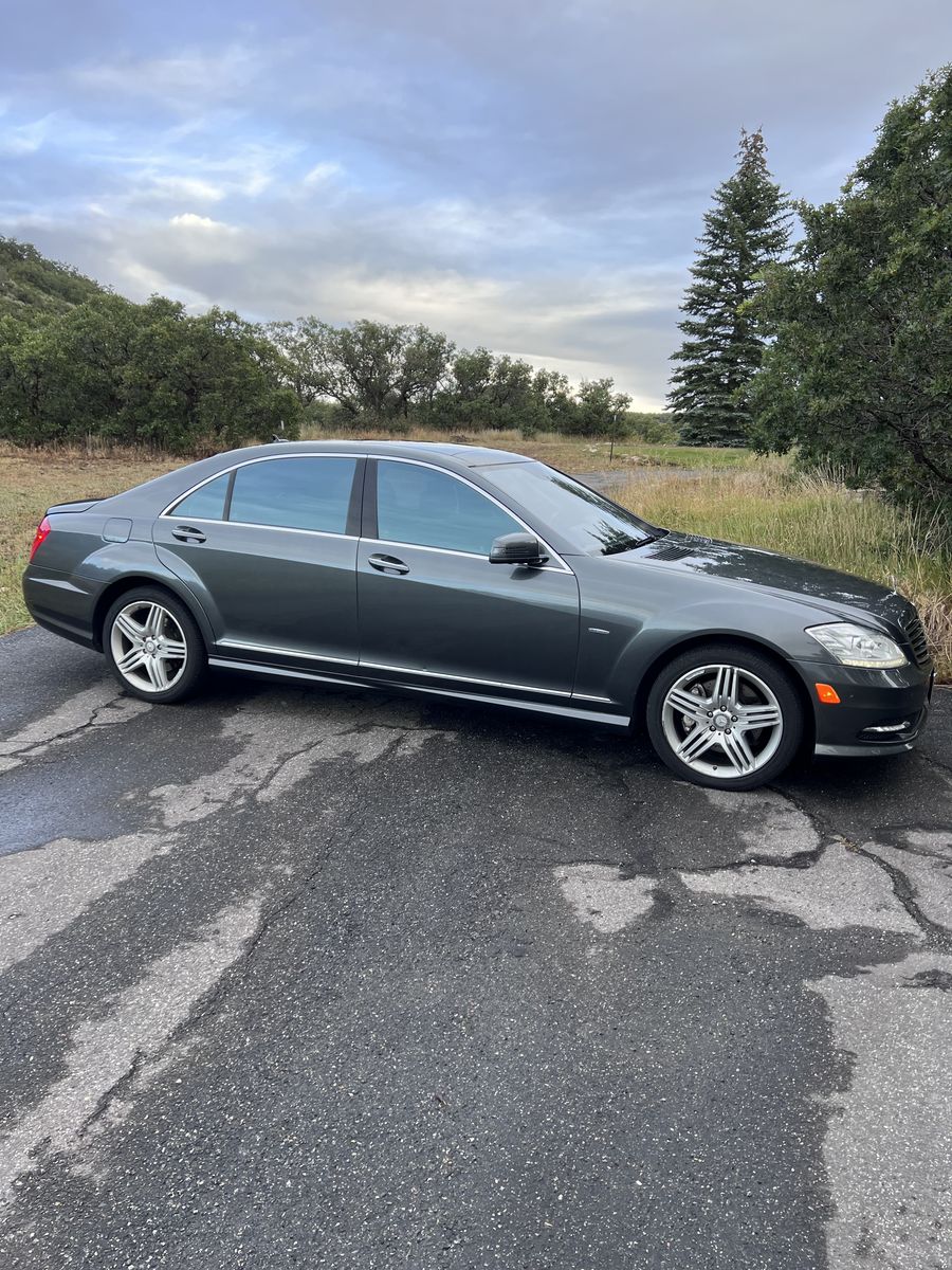 2012 Mercedes-Benz S-Class S 550 4MATIC