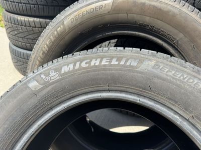 2- Michelin 225/65R17
