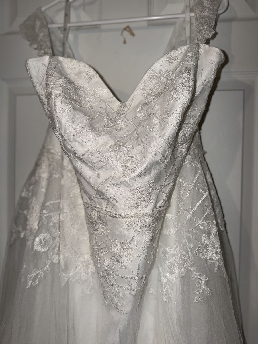White Lace Wedding dress 
