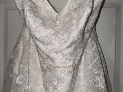 White Lace Wedding dress