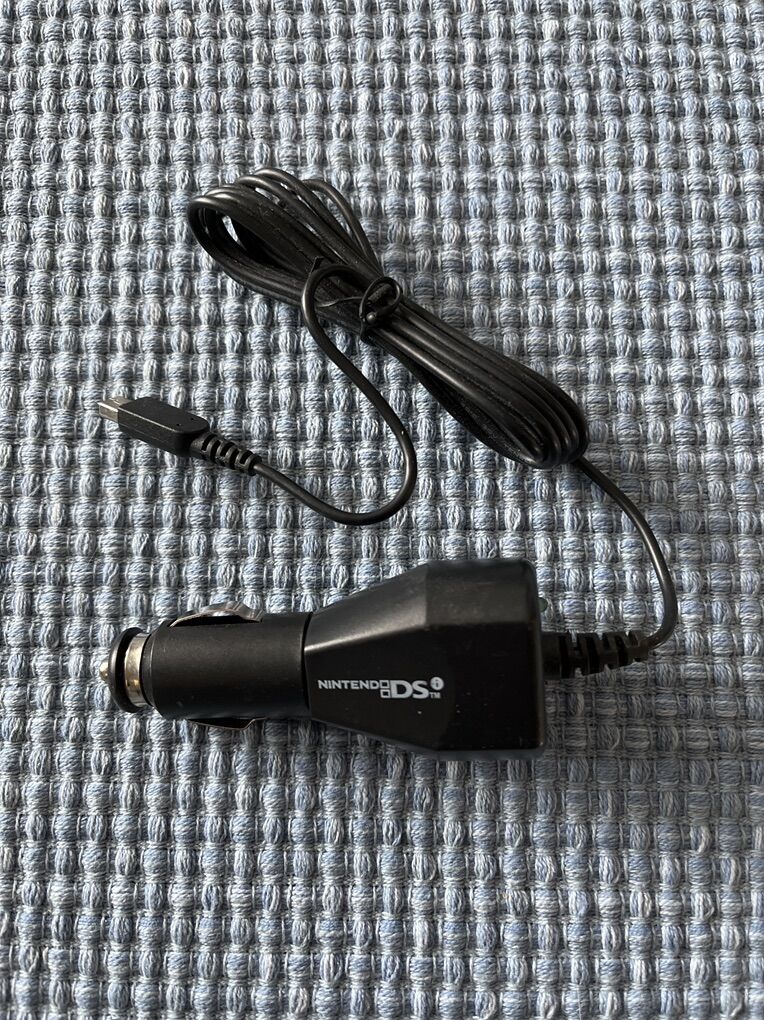 Nintendo DS 12v Power Adapter