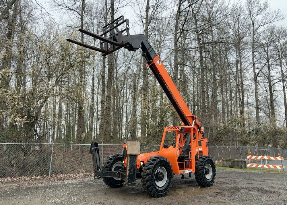 2019 JLG 10042 Telehandler