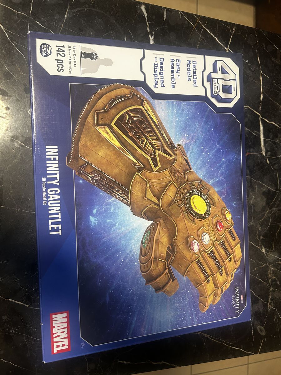 Infinity Gauntlet 4D lego Set Unopened