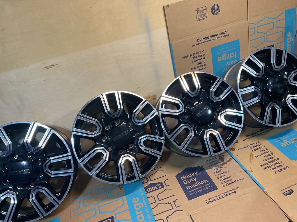 GMC 20 Inch Rims in Excellent Condition