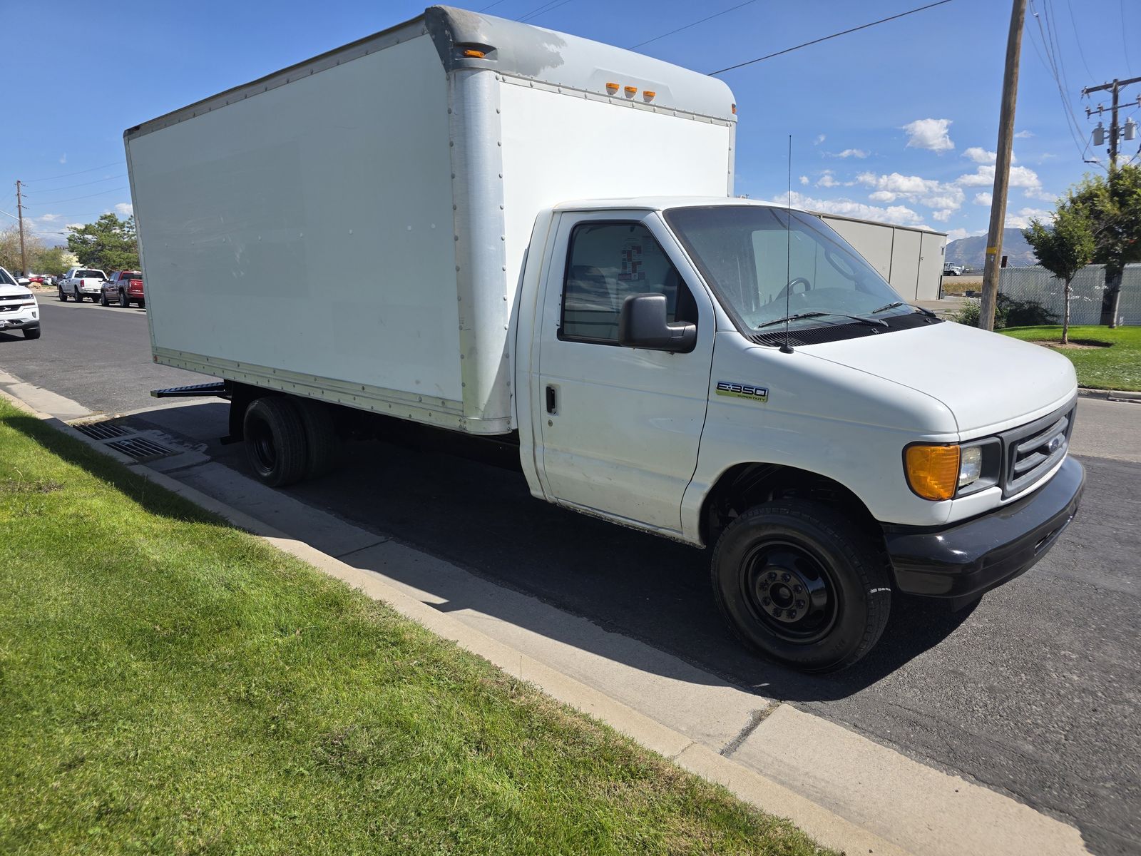 2006 FORD E E-350 SD