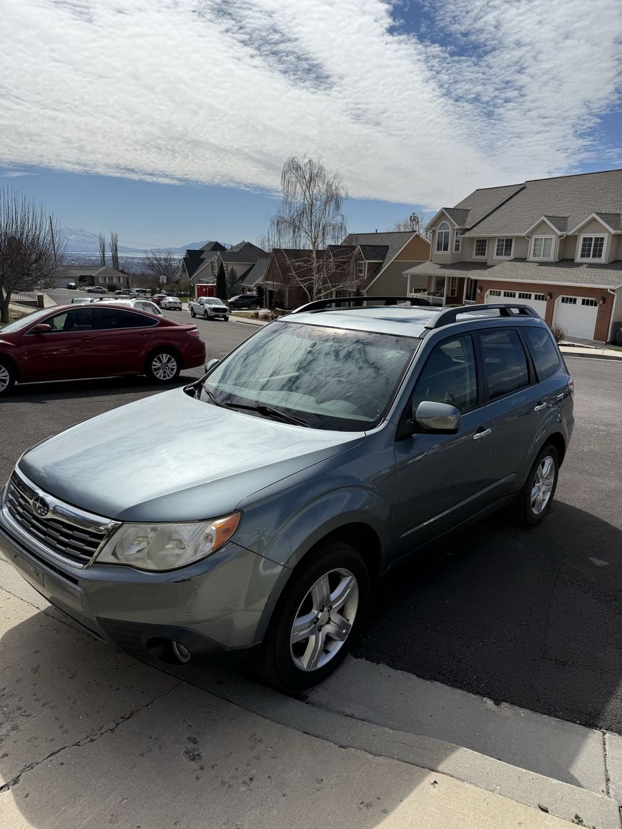 2010 Subaru Forester 2.5 X Premium