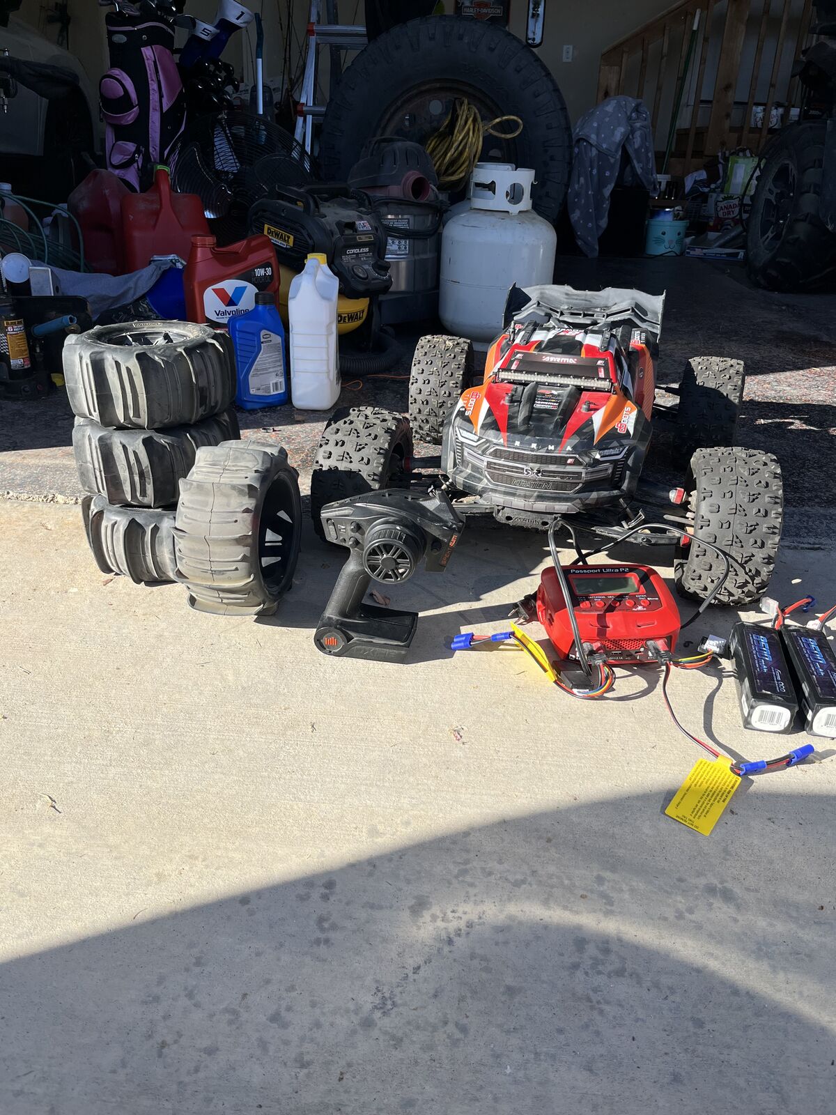 Arrma Kraton 8S