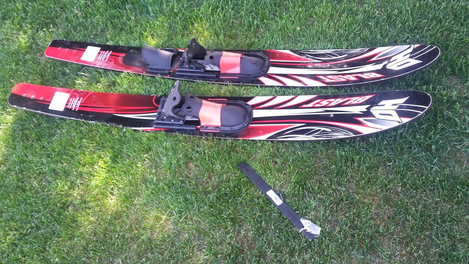 HO Blast Water Skis
