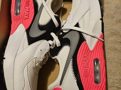 Nike Air Max Excee White/Cool Grey-Black Women's US 8.5 Athletic Sneakers CD5432-100