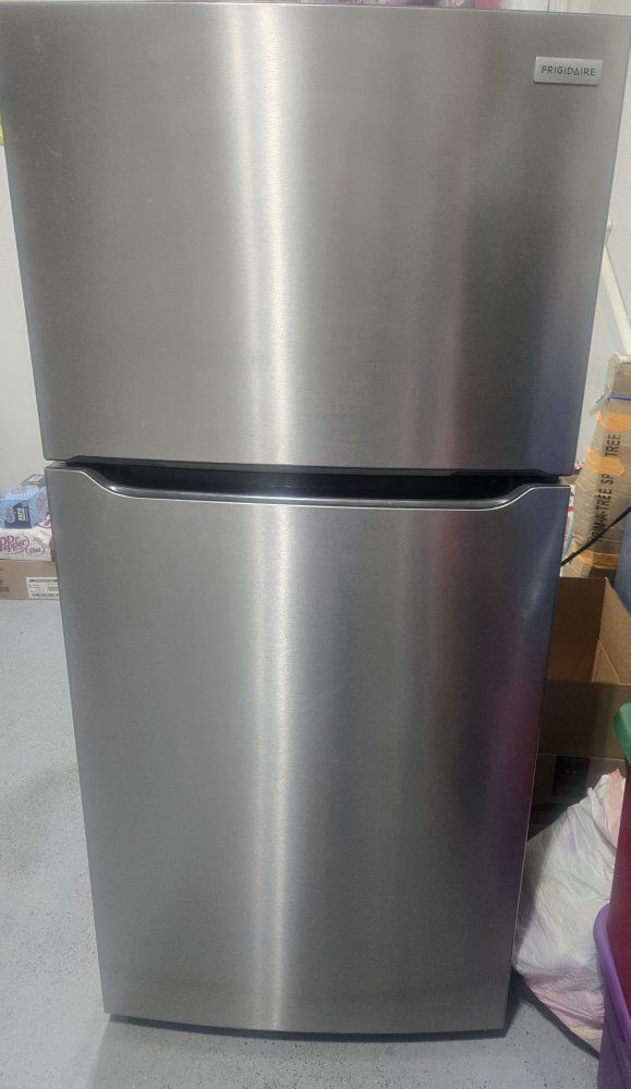 Refrigerator 20 cu Frigidaire 
