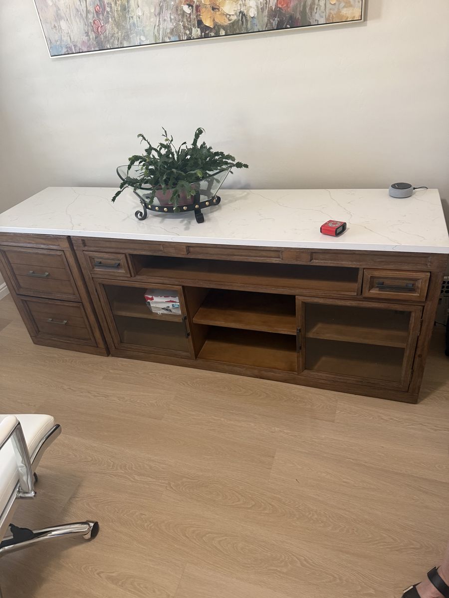 Credenza/entertainment center